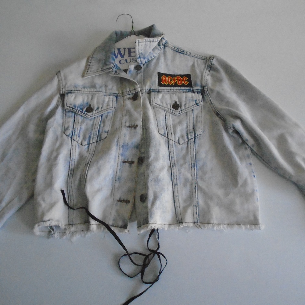 AC/DC women's acid wash jeans jacket size M laced